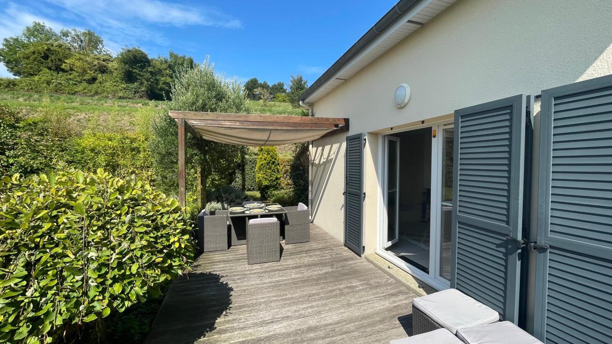 Maison Calme Et Cosy A Port-En-Bessin Pres Du Golf Et De La Mer ภายนอก รูปภาพ