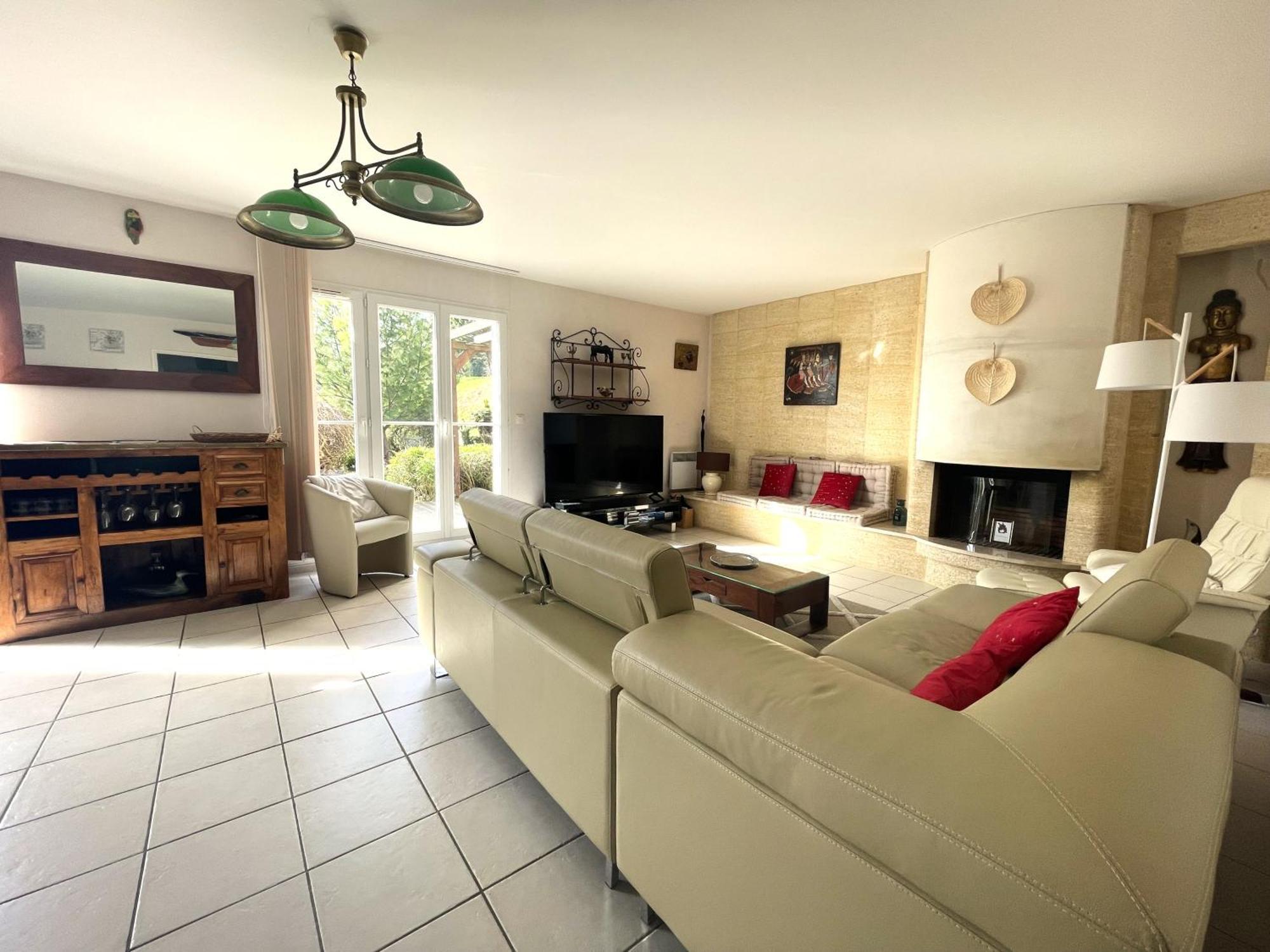 Maison Calme Et Cosy A Port-En-Bessin Pres Du Golf Et De La Mer ภายนอก รูปภาพ