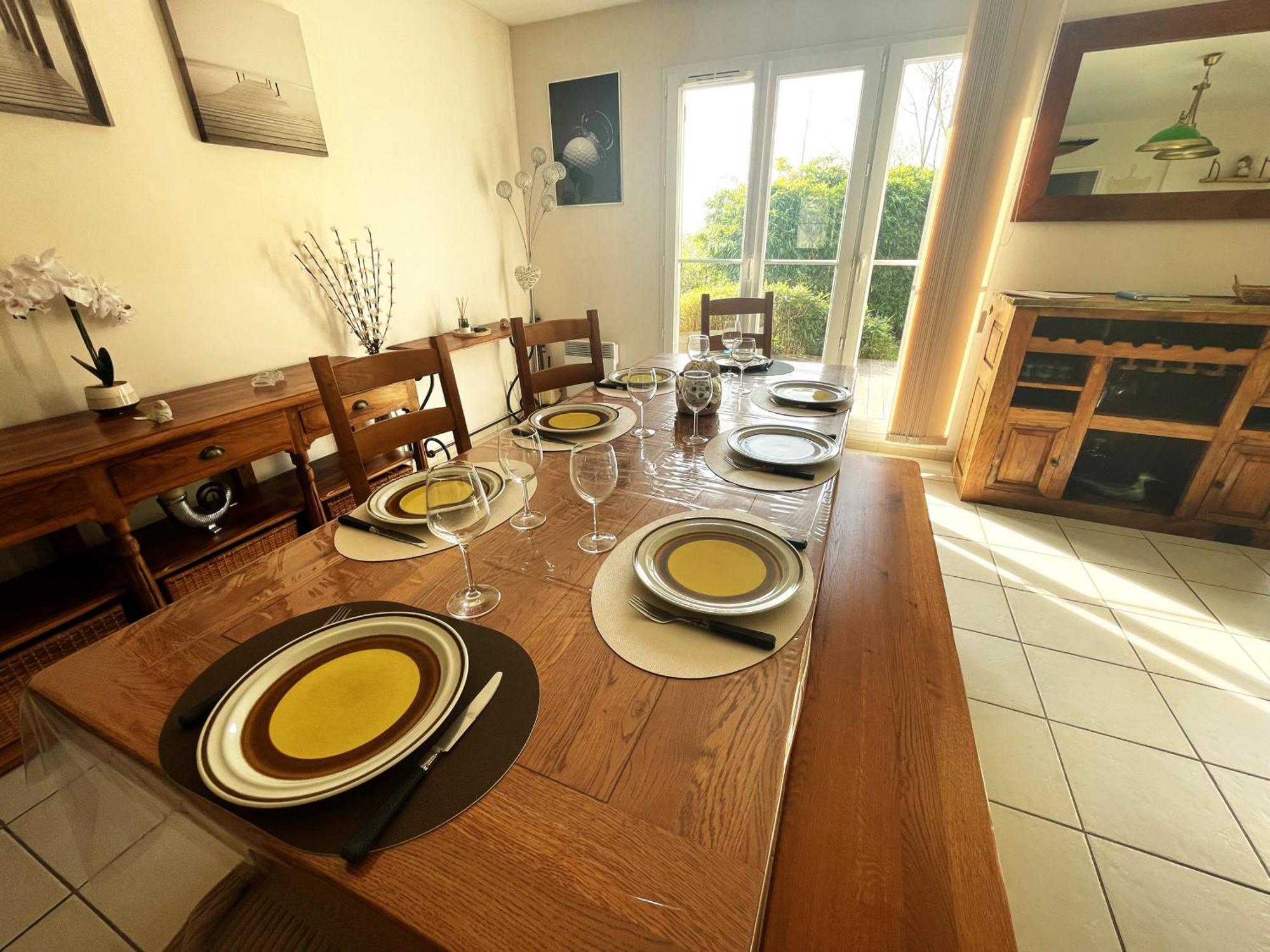 Maison Calme Et Cosy A Port-En-Bessin Pres Du Golf Et De La Mer ภายนอก รูปภาพ