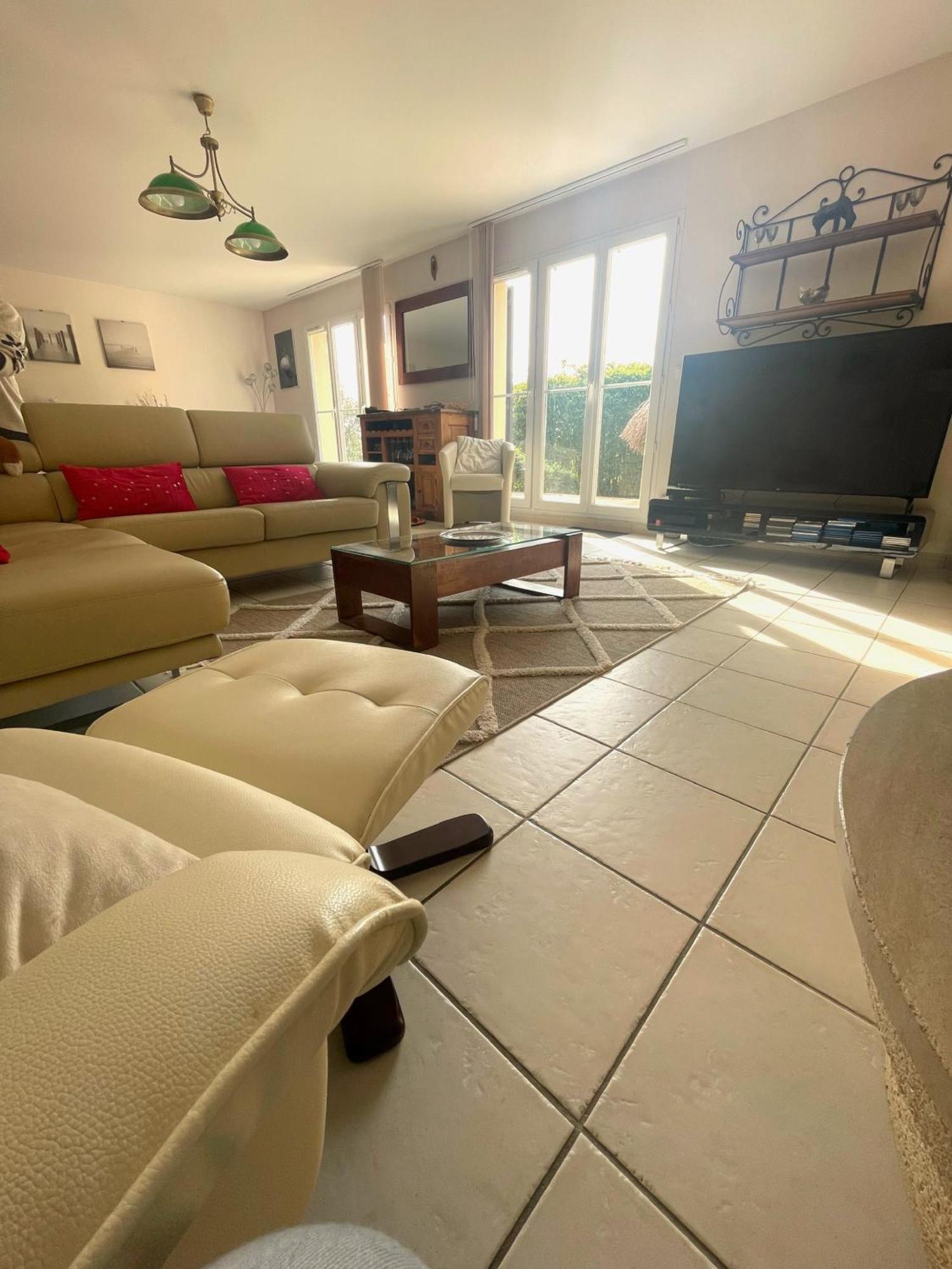 Maison Calme Et Cosy A Port-En-Bessin Pres Du Golf Et De La Mer ภายนอก รูปภาพ