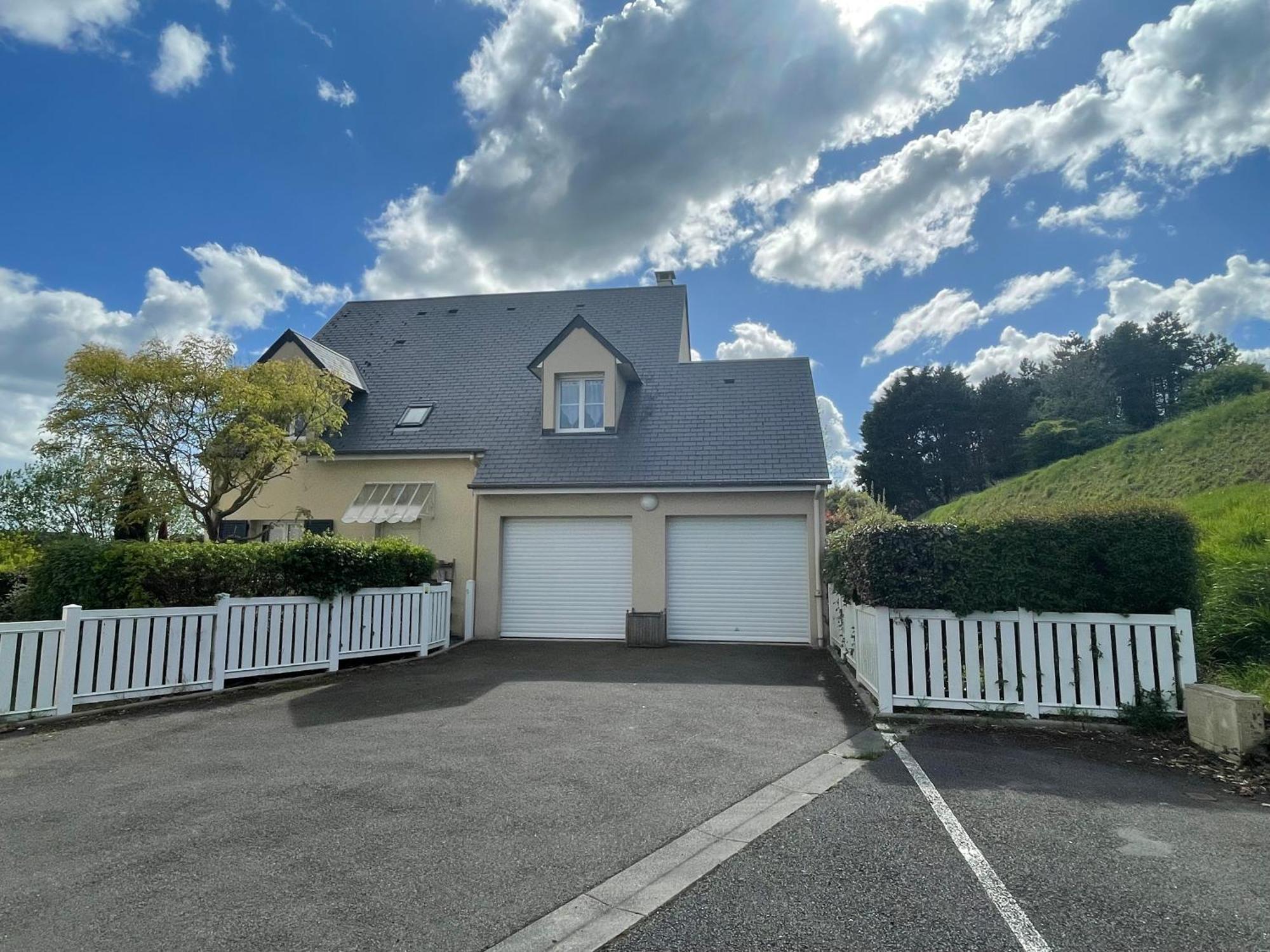 Maison Calme Et Cosy A Port-En-Bessin Pres Du Golf Et De La Mer ภายนอก รูปภาพ